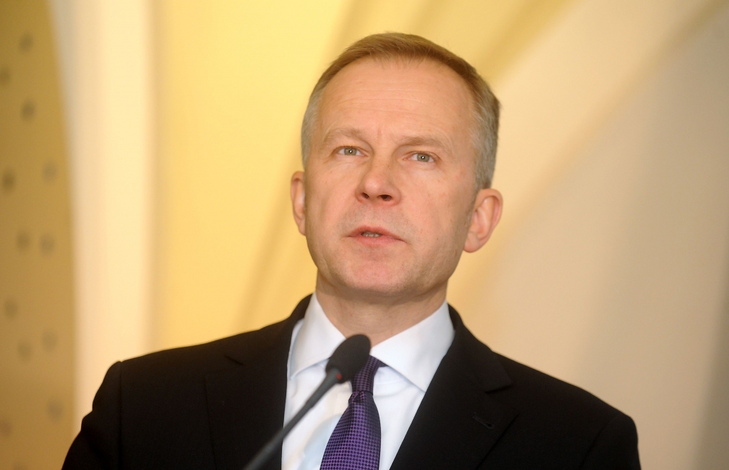 Rimšēvičs: Latvijā iztrūkst objektīvas diskusijas par termiņuzturēšanās atļauju ieguvumiem