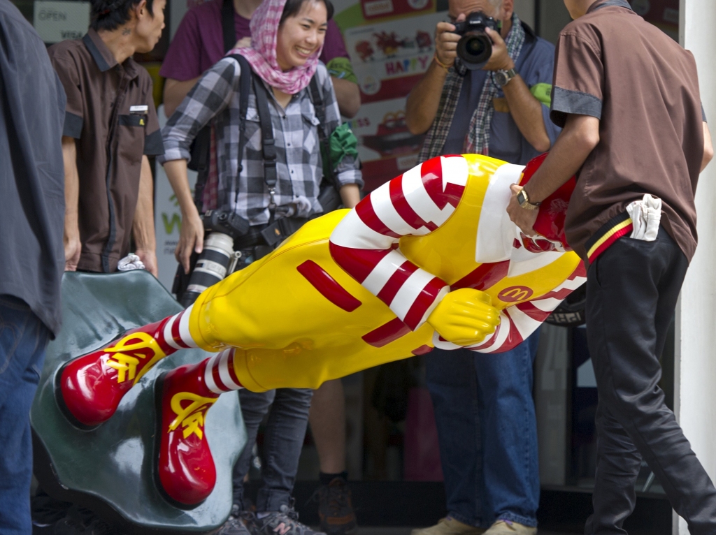 Peļņas krituma dēļ atlaists McDonalds šefs