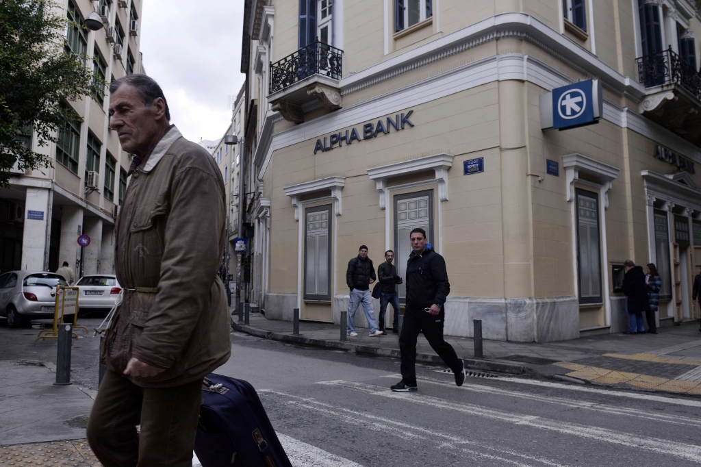 Maskava pauž gatavību apsvērt finansiālo palīdzību Grieķijai