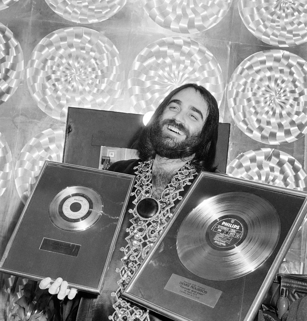 Ardievu, grieķu lakstīgala! Demiss Russ (15.06.1946-25.01.2015)