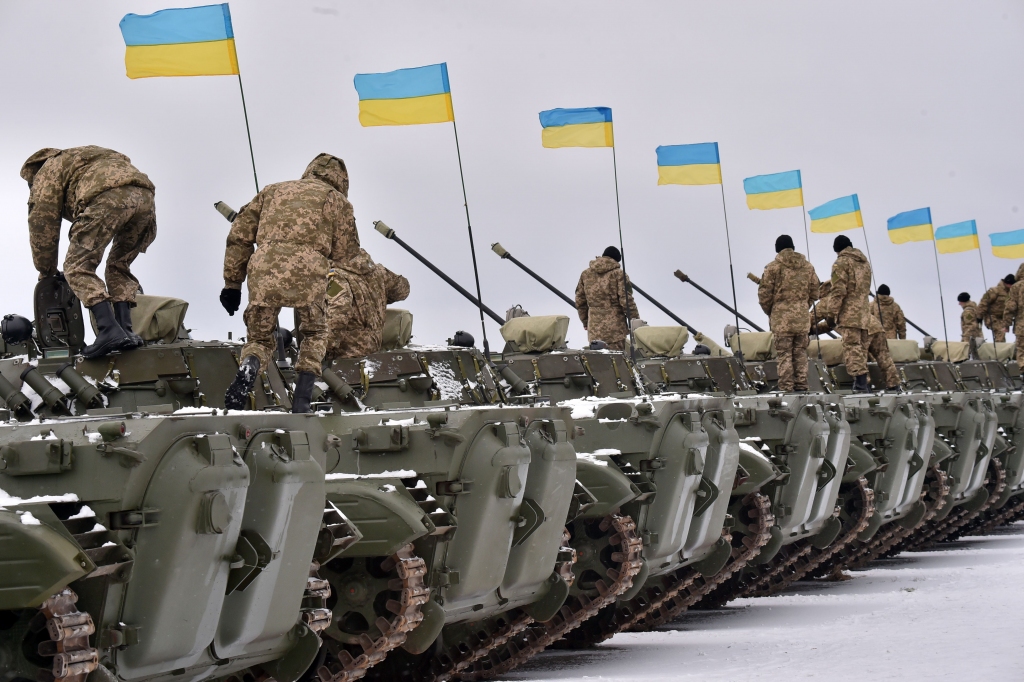 ASV tuvākā nākotnē nepiegādās ieročus Ukrainai