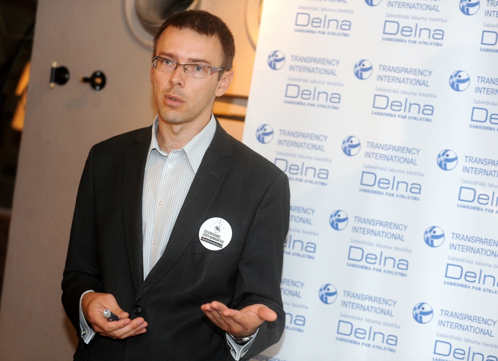 Delna Dzanuškāna "ziedojumu" saistībā ar skandalozo RD pētījumu nepieņems