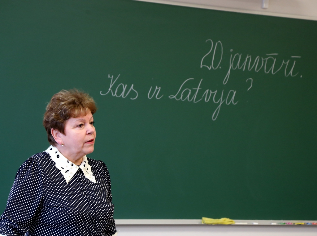 ZZS rosina skolotājiem noteikt tiesības uz izdienas pensiju