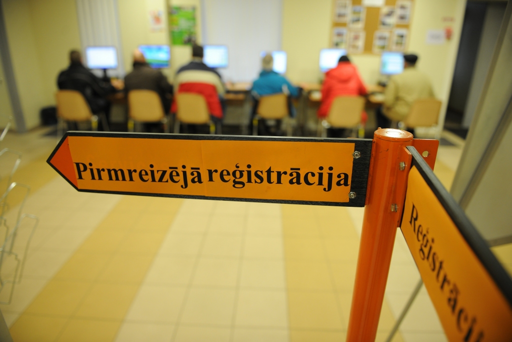 Iemaksas traucē bezdarbnieka pabalstam