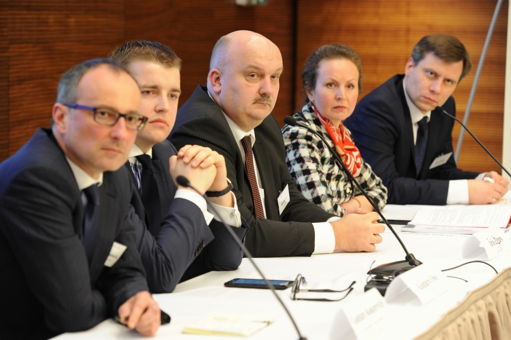 Dienas tēma: Enerģētika pārmaiņu līkločos
