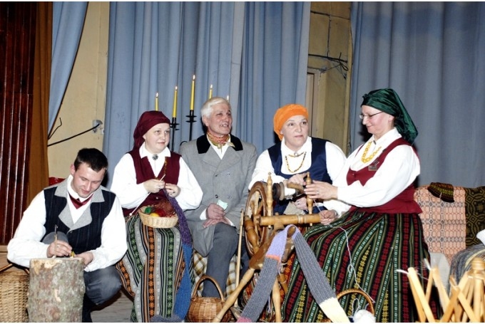 Codē sestdien rīko folkloras kopu festivālu