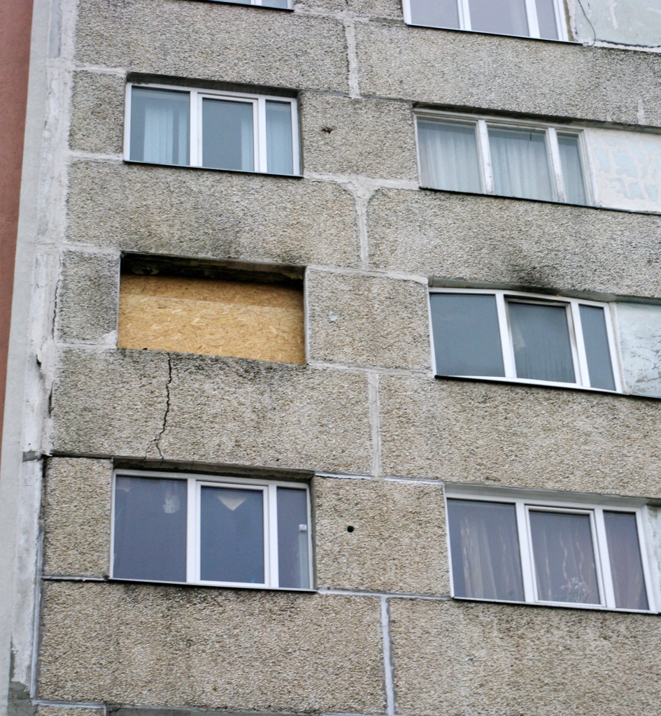 Eksplozijā Ventspilī mājas nesošās konstrukcijas nav cietušas