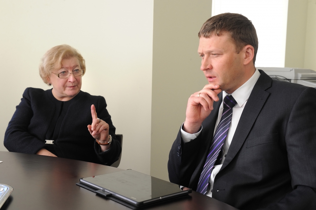 Velmers pametīs maksātnespējas administratoru pulku; par to domā arī citi administratori-advokāti