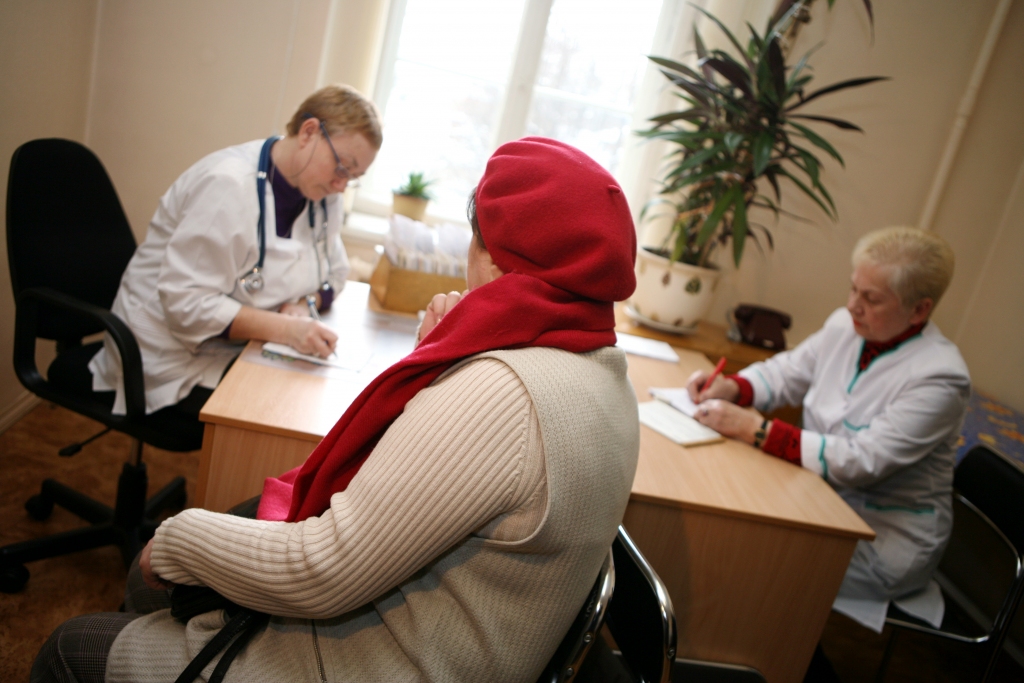 Veselības aprūpes pieejamība Latvijā būtiski zemāka nekā citās ES valstīs