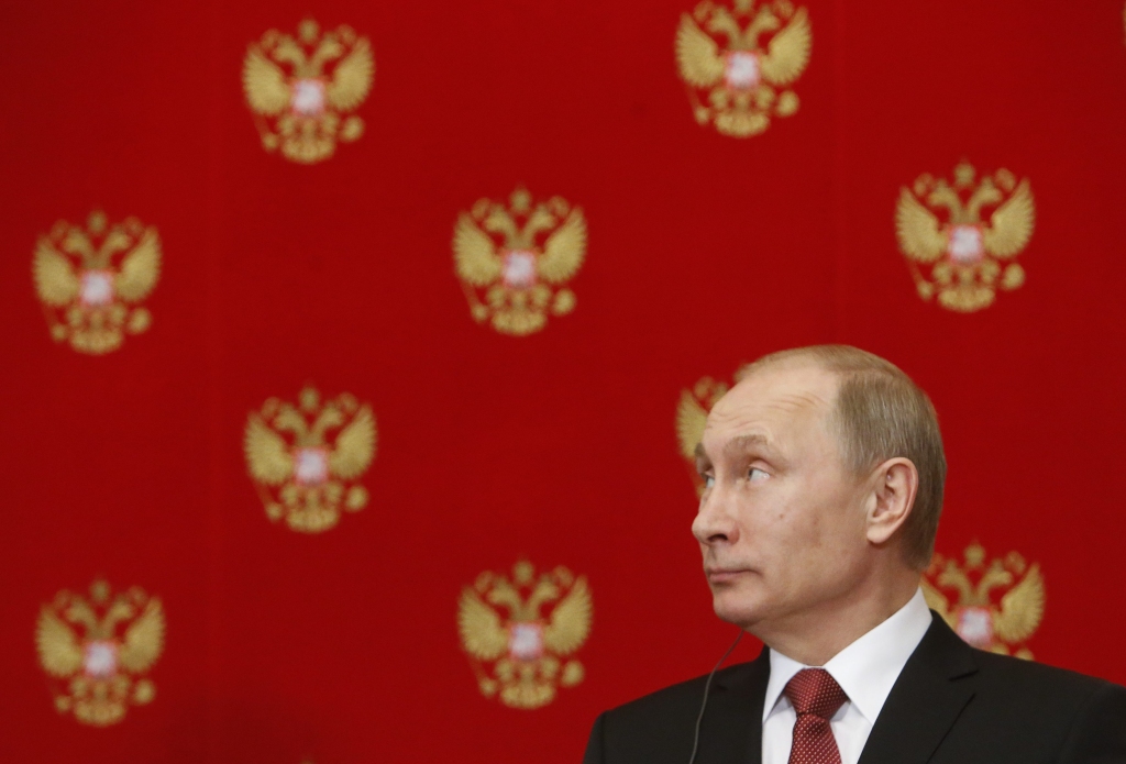 Putins par 10% samazina savu algu