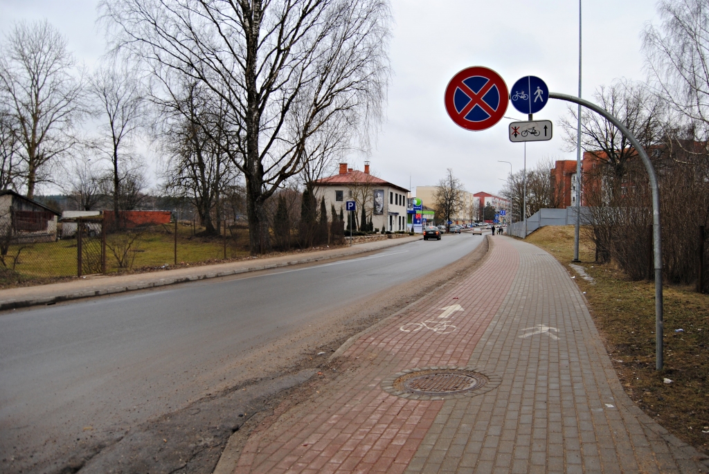 Valmiera izvēlas gājēju-velosipēdistu ceļus