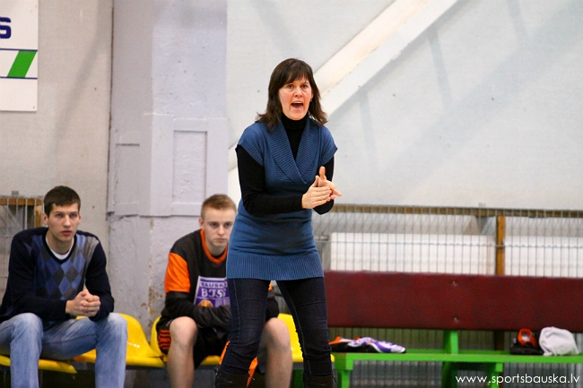 Basketbolisti pārliecinoši uzvar Madonā