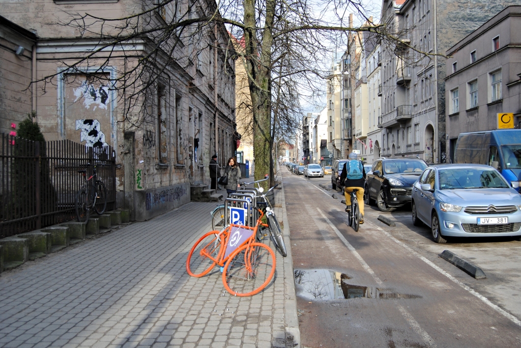Rīgā velo infrastruktūru plāno attīstīt; svarīgākais - vienots tīklojums