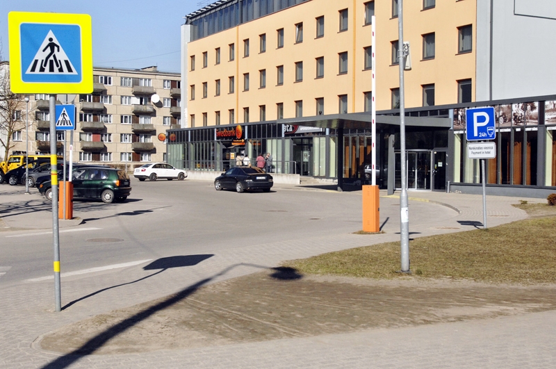 Autobusu pieturvietu nepārcels