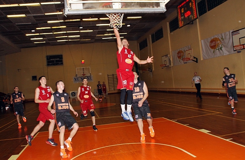 FOTO: Tiekas basketbola klubs «Dartija» un «Bauskas BJSS»