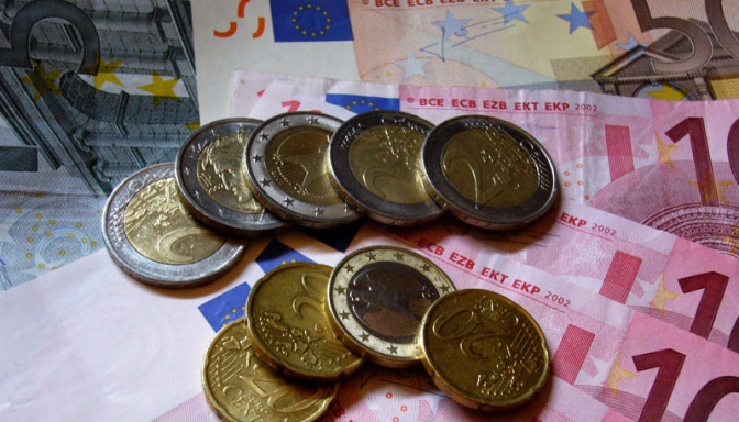 Minimālā alga varētu pieaugt līdz 375 eiro