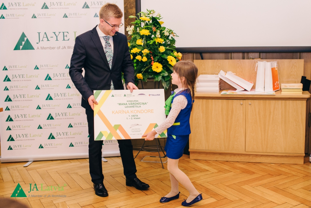 Bauskas skolniece uzvar biznesa izglītības konkursā
