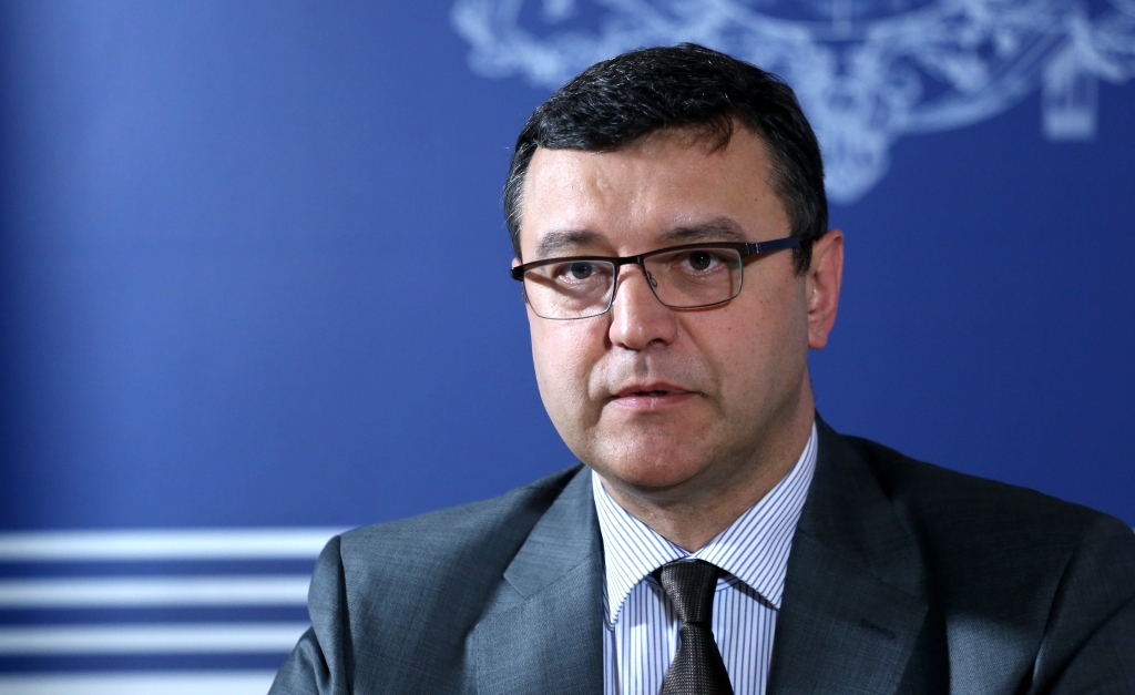 Reirs: Valsts gadā aptuveni 300 miljonus eiro maksā par parādu apkalpošanu