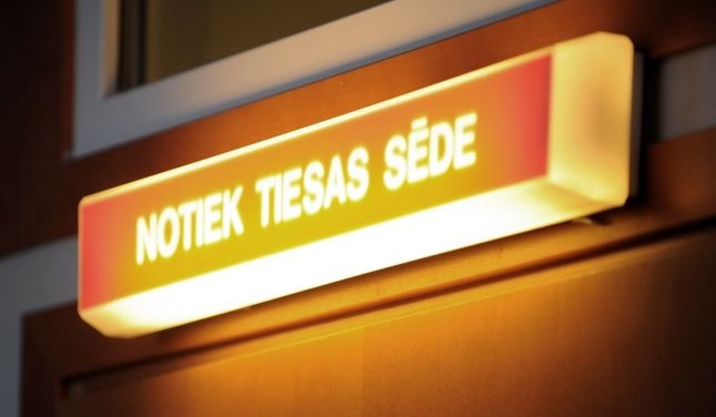 Nākamnedēļ Bauskas tiesa skatīs lietu par naudas izkrāpšanu no ātro kredītu firmām