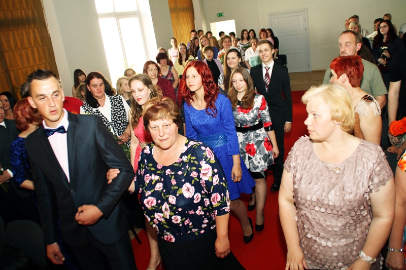 Izlaidumā Vallē pauž pateicību izcilākajiem skolēniem