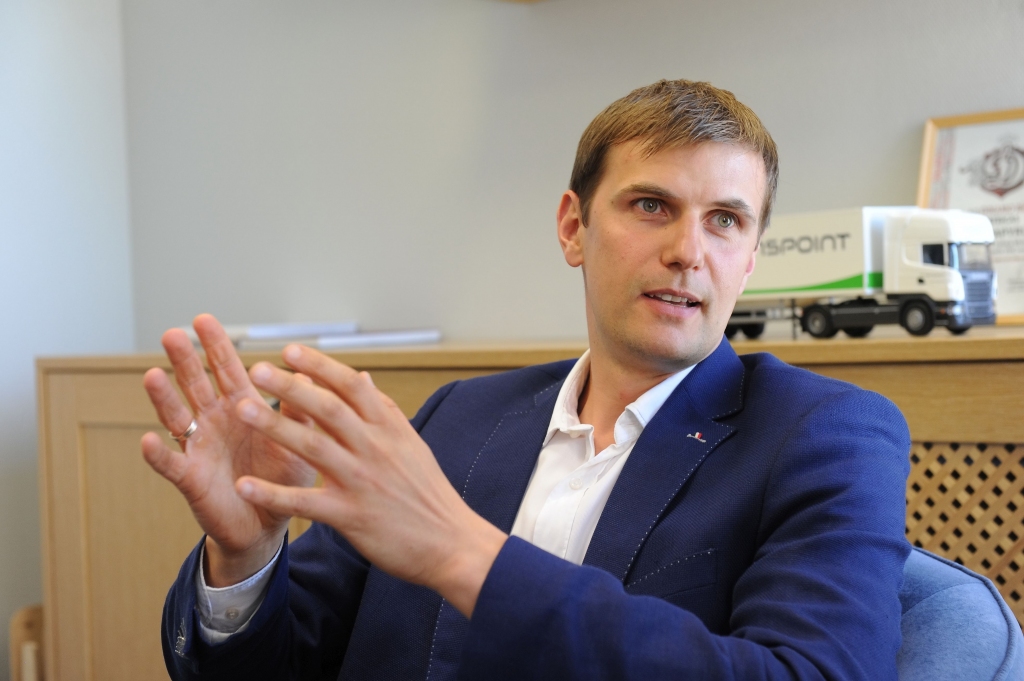 Vienā vilcienā ar poligrāfijas nozari