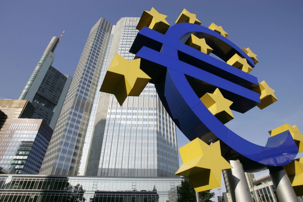 ECB gatavojas pārtraukt ārkārtas aizdevumus Grieķijas bankām