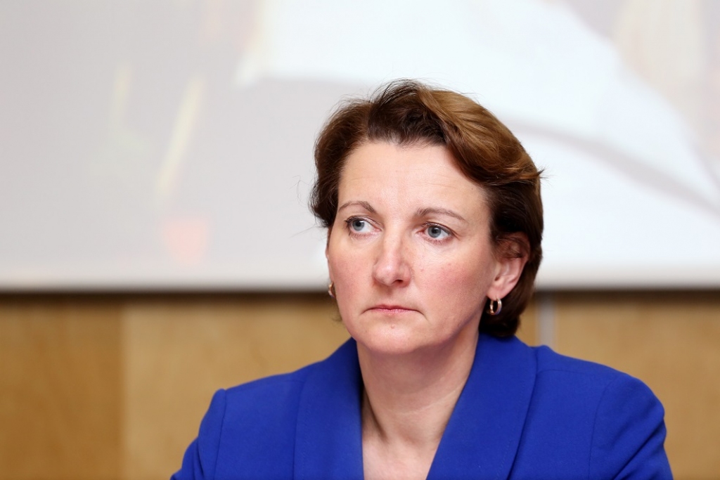 Seile turpinās darbu ministres amatā