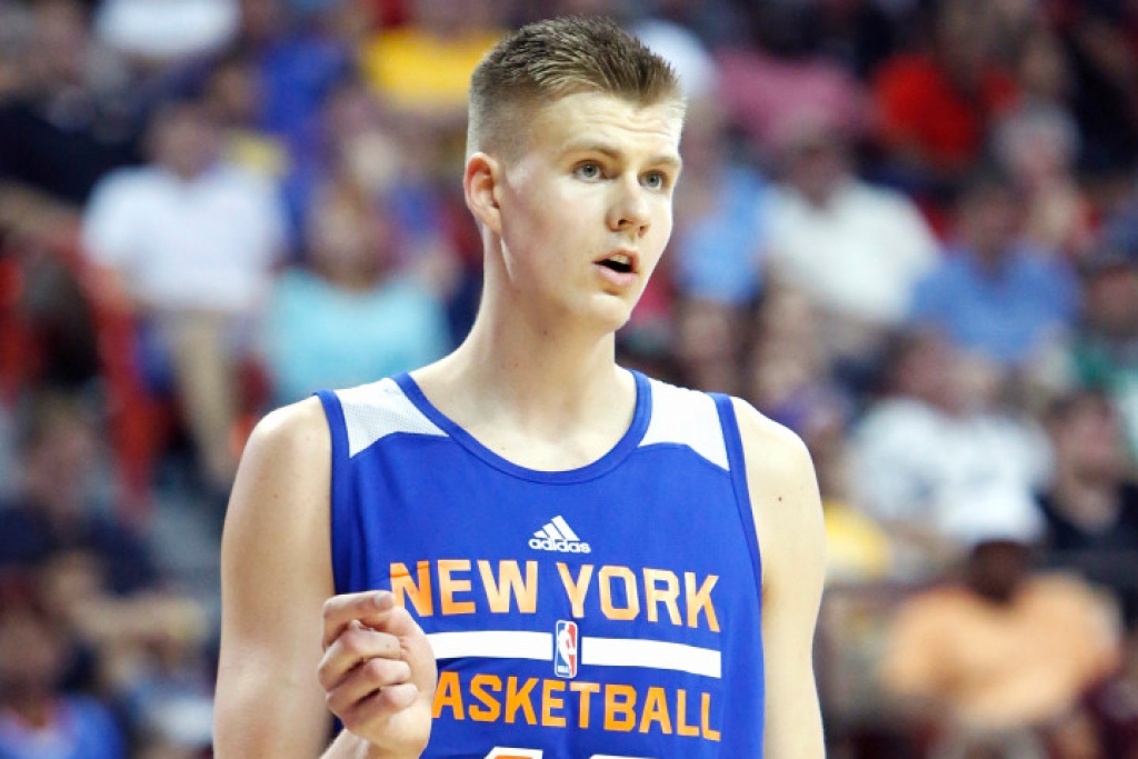 VIDEO: Porziņģa 12 punkti neglābj Knicks no pirmā zaudējuma NBA Vasaras līgā