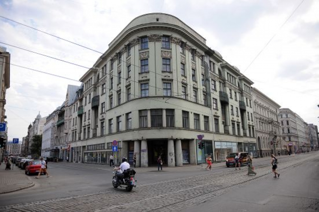 Ebreju īpašumu restitūcijas iecere mudina arī citas ēkas mantiniekus