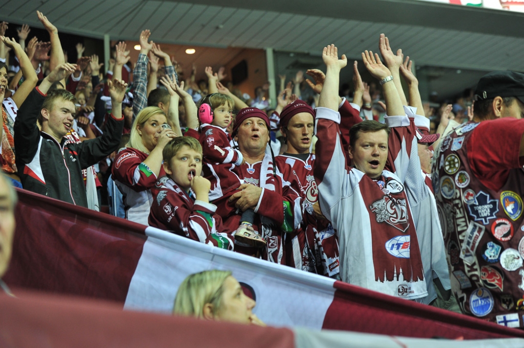 Rīgas Dinamo izglābj punktu, bet papildlaikā zaudē Severstaļ