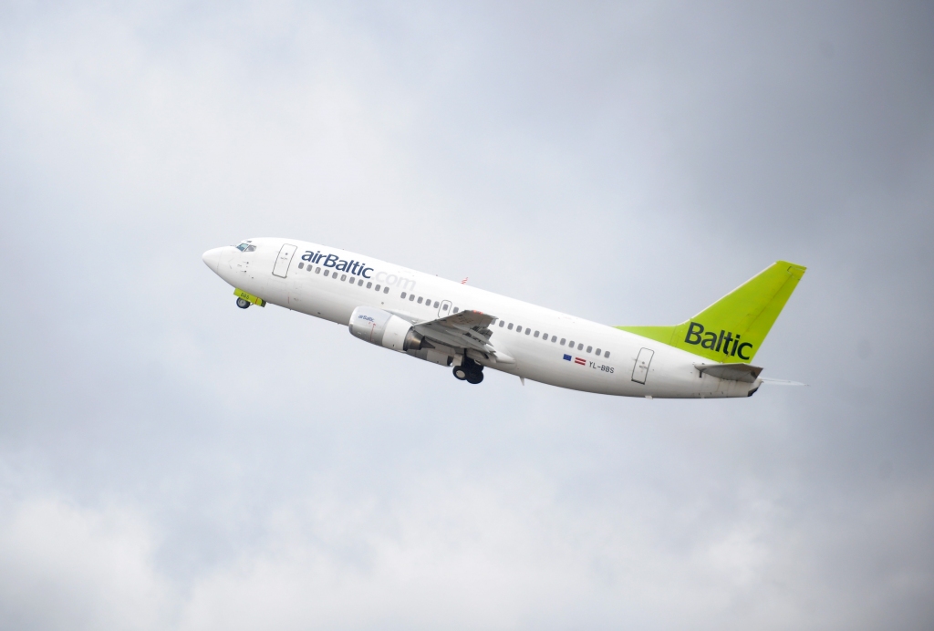 Satiksmes ministrija vērtēs airBaltic valdes un padomes atbildību