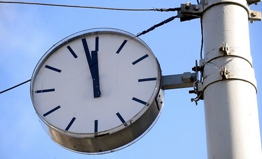Svētdien notiks pāreja uz ziemas laiku