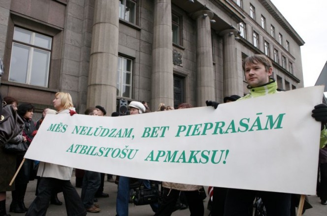 Kopā ar pedagogiem grasās streikot arī mediķi