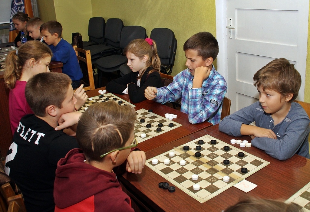 FOTO: Noslēdzas dambretes olimpiāde