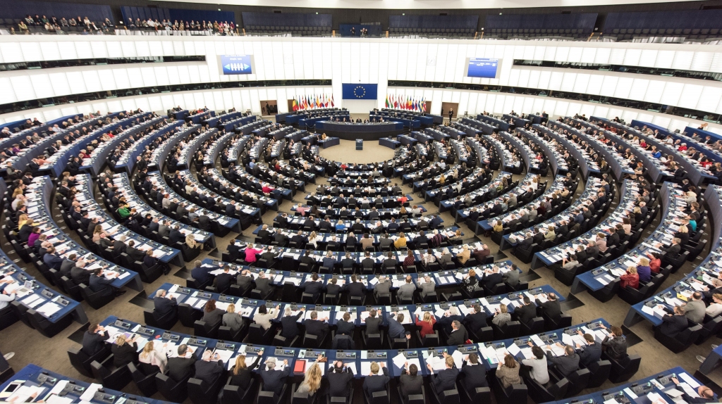 TIEŠRAIDE: EP deputāti pārrunā traģiskos 13.novembra uzbrukumus Parīzē