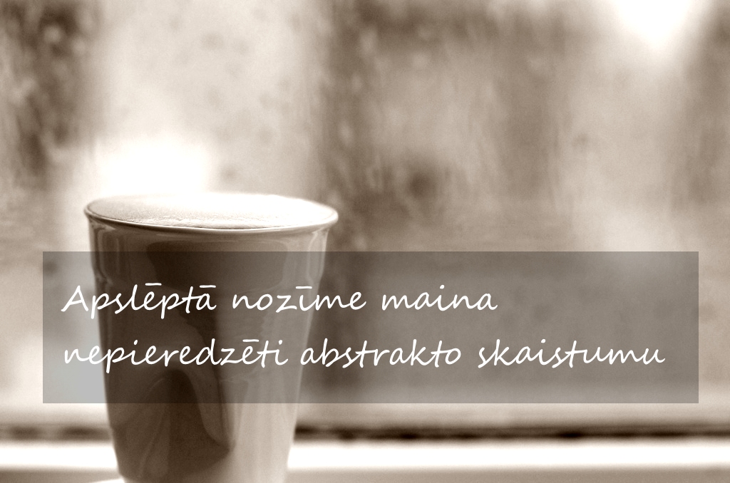 Atrod sakarību starp zemu intelektu un apgarotu, bezjēdzīgu citātu atkārtošanu