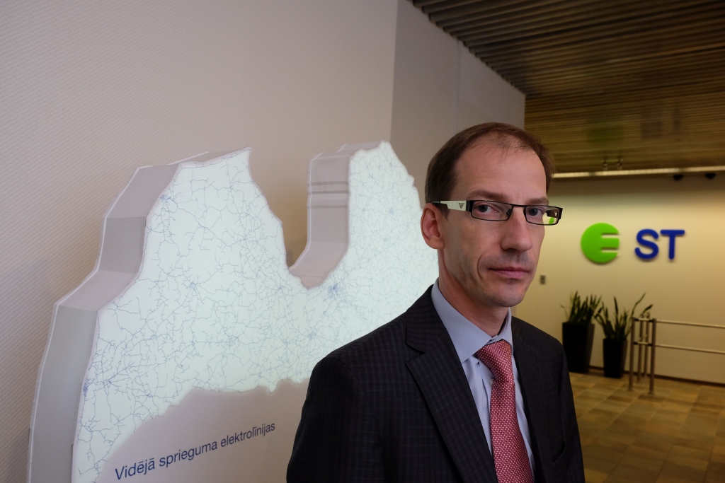 Investē efektīva elektrotīkla attīstībā