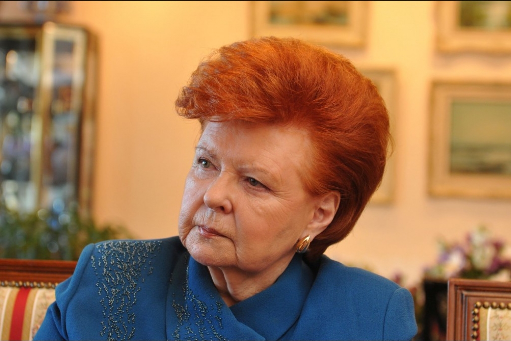Vaira Vīķe-Freiberga: mēs balansējam uz robežas