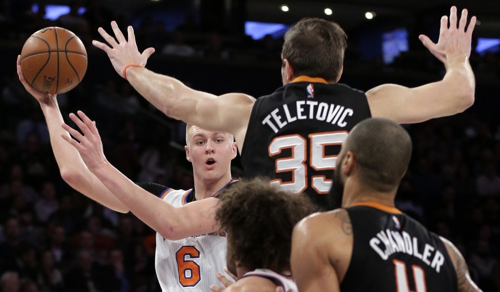 Porziņģis atgriežas ar 7+7; Knicks pārtrauc četru zaudējumu sēriju