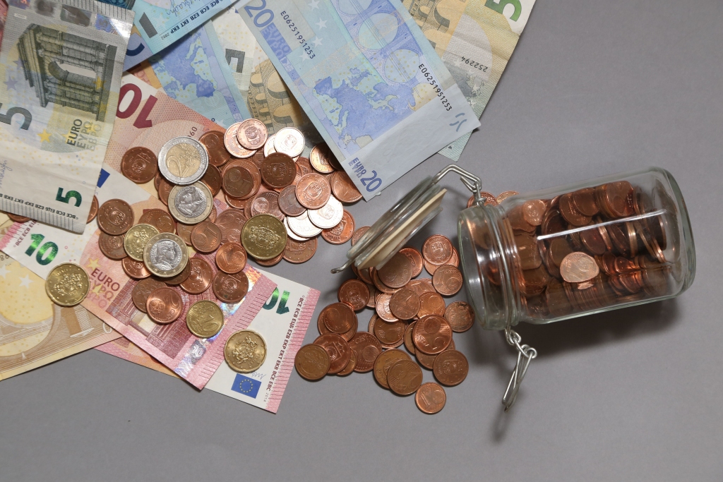EK: Nerezidentu noguldījumu augstais īpatsvars bankās ir īpaša problēma