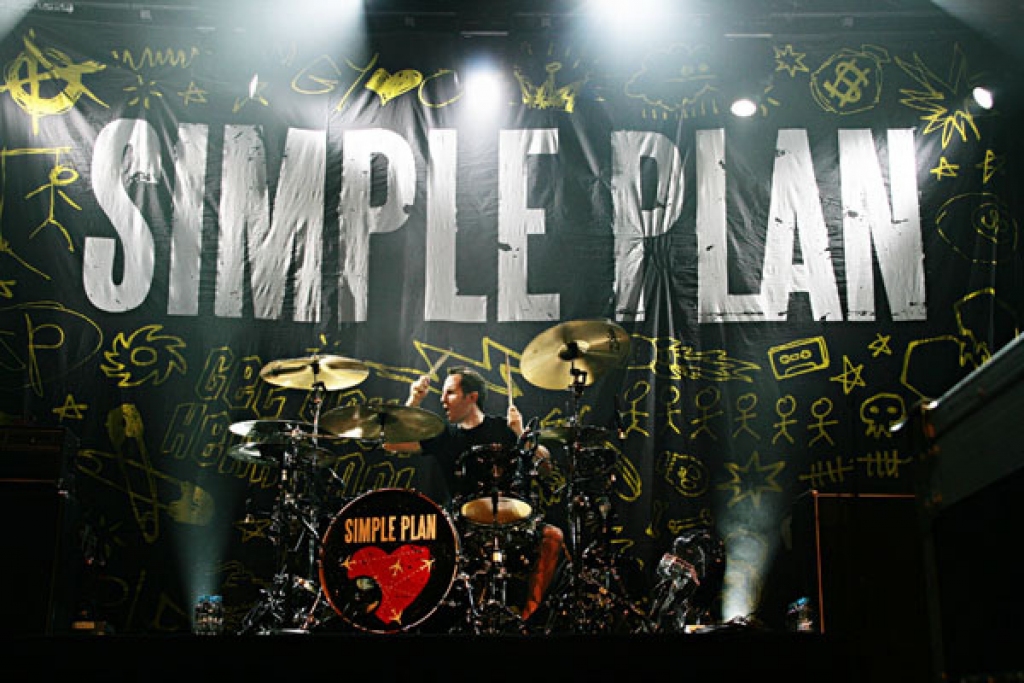 Pirmo reizi Latviju iekaros Simple Plan
