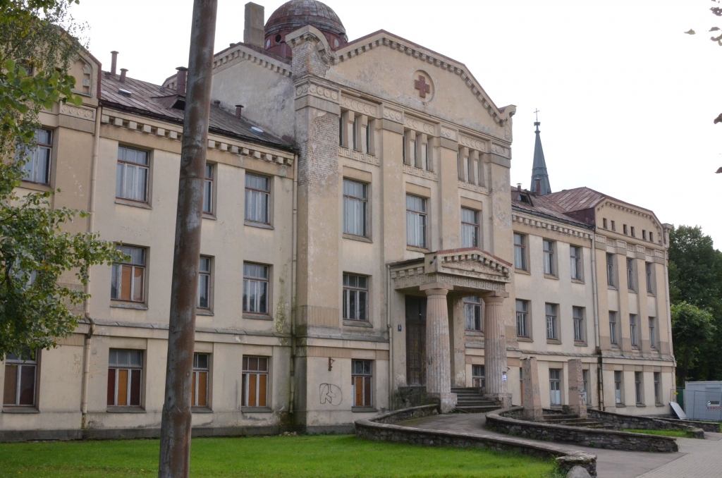 Medicīnas sabiedrība ARS ver durvis no jauna izveidotās daudzprofilu slimnīcas pirmajam posmam