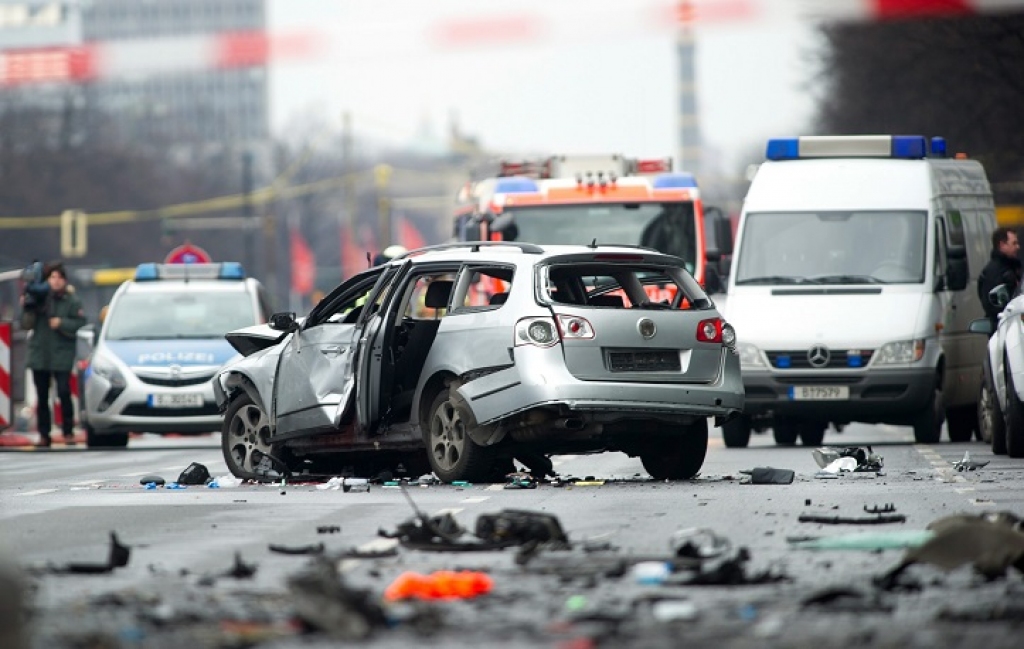 Berlīnē pēc auto sprādziena policija izmeklē slepkavību