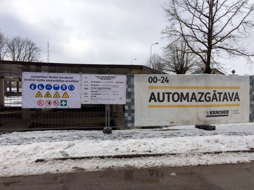 Investējot 400 000 eiro, Valmierā būvē Wash & Drive automazgātavu