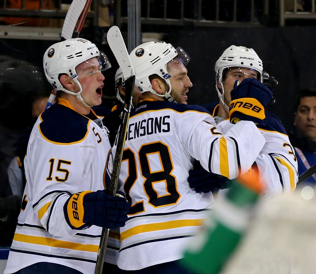 Sabres uzvar Girgensona 200. NHL spēlē
