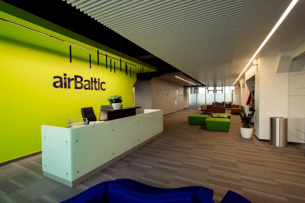 Papildināta ar FOTO: airBaltic jauns birojs un apkalpes centrs