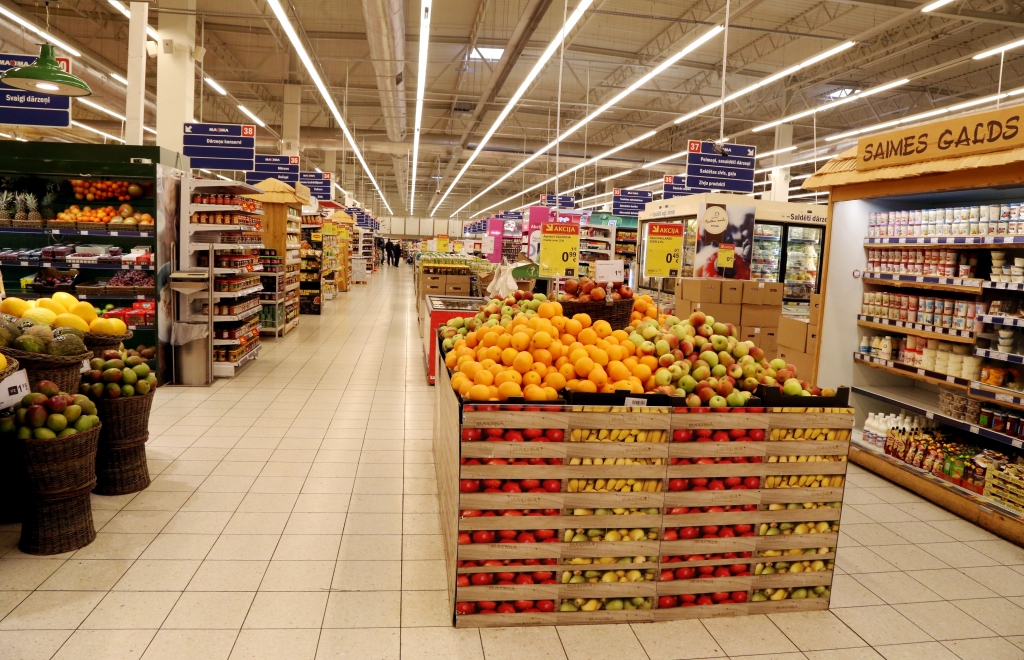 Pēc žurku indes vīstokļa atrašanas veikalā Maxima veiks iekšējo pārbaudi