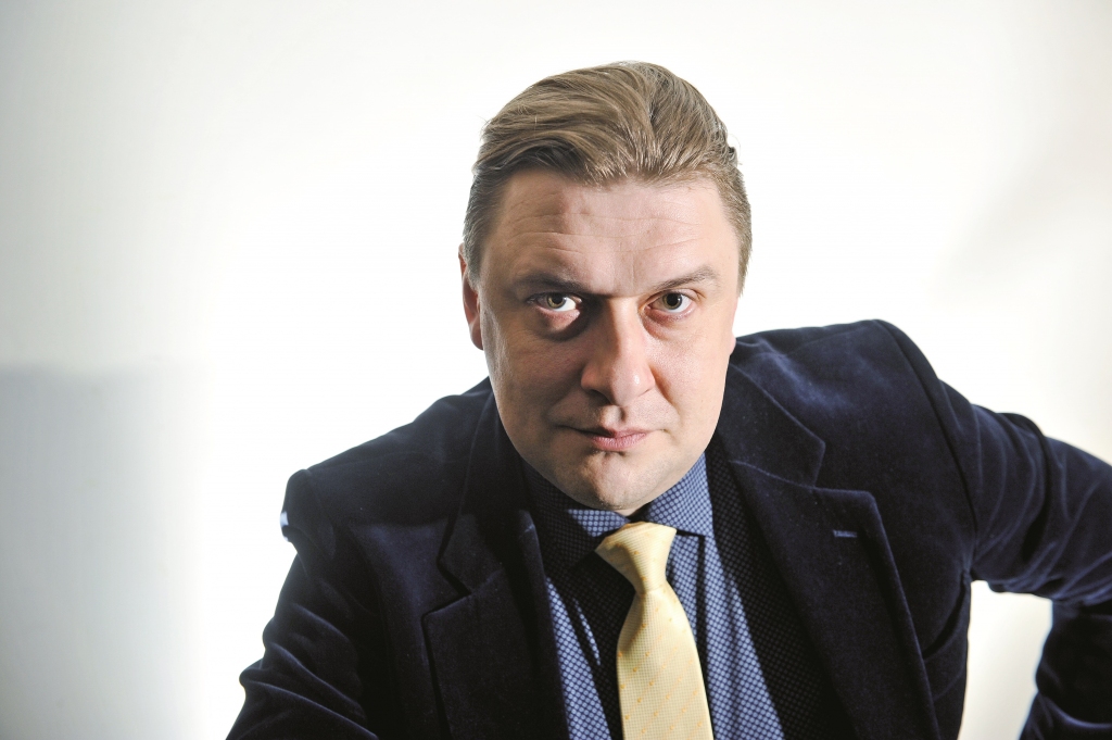 Strads konservos un dzīvajā