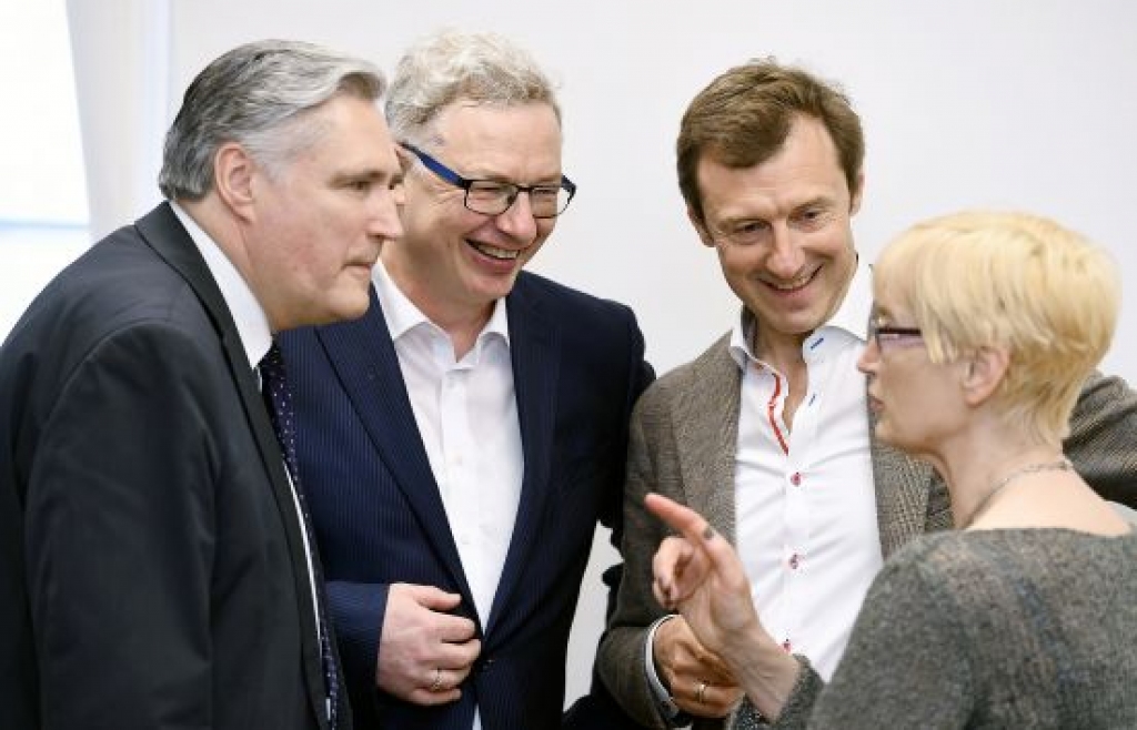 Kam pabalsts, kam mīlestība