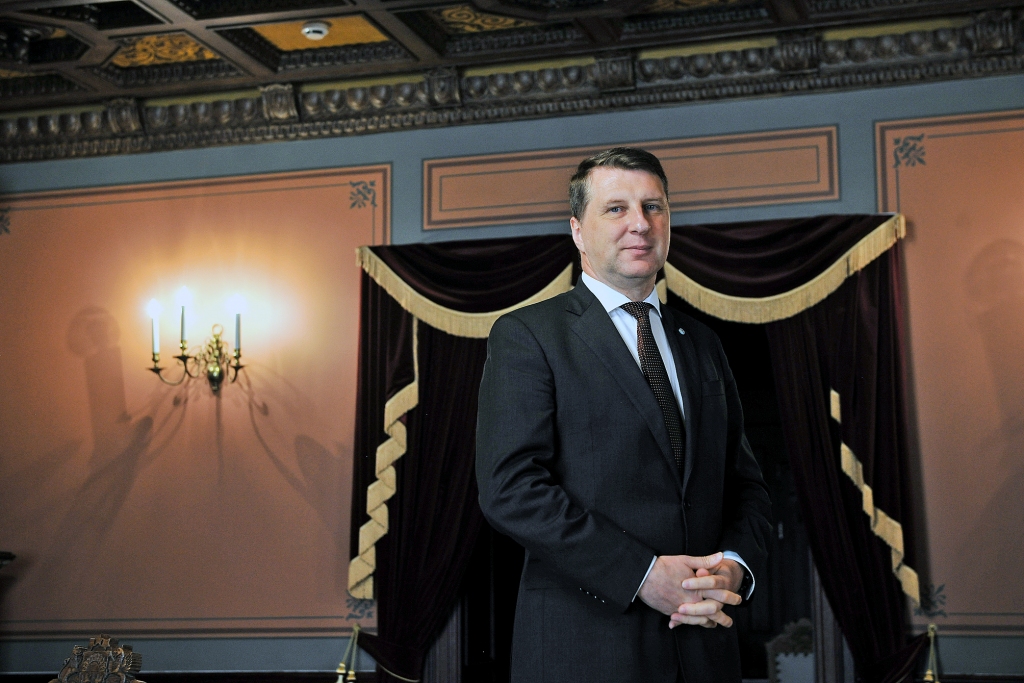 Vējonis: Laba dāvana simtgadē būtu Latvija bez aplokšņu algām